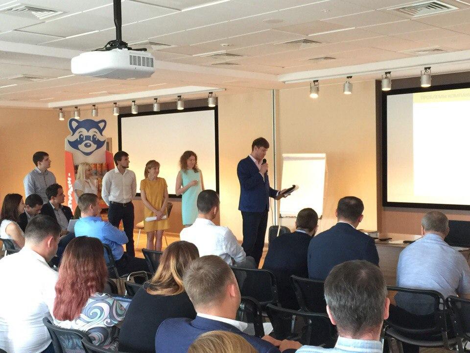 Level UP 
Управление на практике: 
Контроль,  Обратная связь, Мотивация.